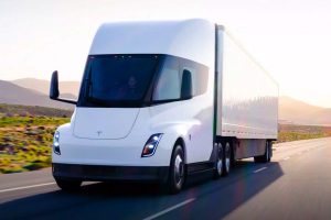 Tesla sẽ giao chiếc xe bán tải điện đầu tiên cho khách hàng vào tháng 12