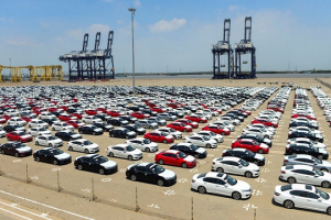 Việt Nam nhập khẩu gần 23.000 ô tô nguyên chiếc trong tháng 11/2022