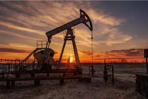 Giá dầu leo thang khi các vấn đề tại Nga có thể ảnh hưởng xấu đến nguồn cung