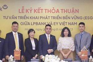 LPBank ký thỏa thuận với EY Việt Nam xây dựng lộ trình phát triển bền vững
