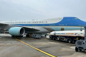 Petrolimex Aviation được tin tưởng lựa chọn để cung cấp nhiên liệu cho chuyên cơ của Tổng thống Mỹ