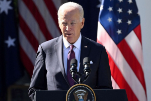 Ông Biden cảnh báo Iran không tấn công người Mỹ ở Trung Đông