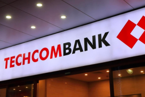 Ba người con của ông Hồ Hùng Anh, Chủ tịch HĐQT Techcombank đăng ký mua vào 174 triệu cổ phiếu