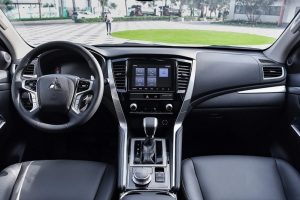 Mitsubishi Pajero Sport nhận ưu đãi kép, giá cực hời: Hyundai Santa Fe “lo sốt vó”