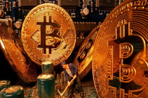 Bitcoin vượt mốc 60.000 USD, kích thích ‘sự thèm ăn’ của nhà đầu tư