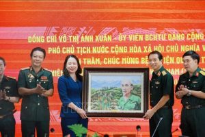Phó Chủ tịch nước thăm, chúc mừng Ngày Thầy thuốc Việt Nam tại TP Hồ Chí Minh