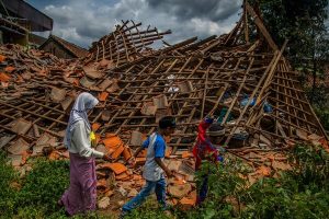 Động đất liên tiếp gây chấn động Indonesia, rất may không có thiệt hại lớn
