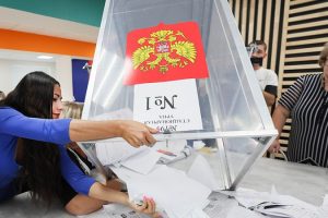 Hàng triệu cử tri Nga thực hiện quyền công dân