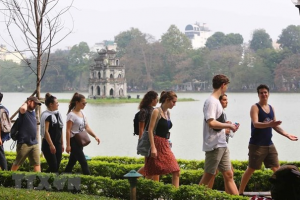 Lượng khách quốc tế tăng, du lịch Hà Nội lấy lại đà tăng trưởng