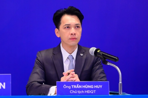 Chủ tịch ACB Trần Hùng Huy trả thù lao cho nhân viên như thế nào?