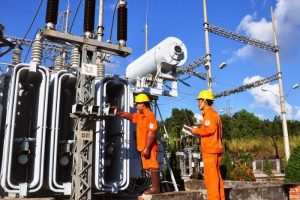 Thủ tướng yêu cầu triển khai quyết liệt các giải pháp bảo đảm cung ứng điện trong thời gian cao điểm