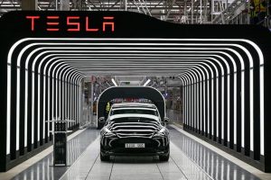 Tesla hủy kế hoạch sản xuất xe giá rẻ giữa lúc xe Trung Quốc cạnh tranh ác liệt