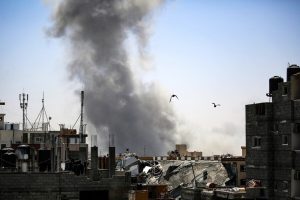Israel tăng cường tấn công Rafah