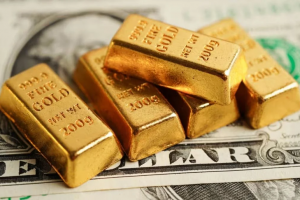 Giá vàng cao kỷ lục do kỳ vọng Fed giảm lãi suất, bạc tăng vọt